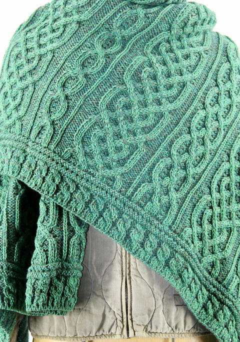 KNITTED BLANKET IN GREEN MELEE IN 100% WOOL